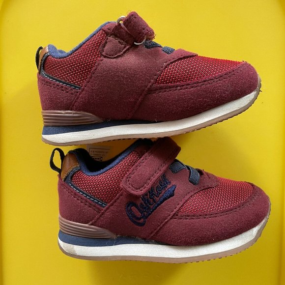 Oshkosh Baby velcro shoes for 1 year old - Picture 1 of 5